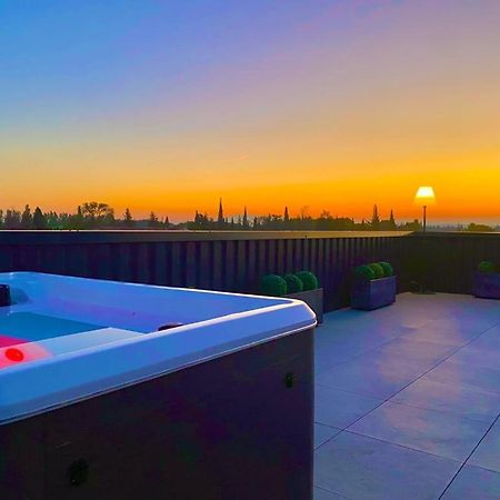Saint Remy De Provence Roof Top Avec Jacuzzi 外观 照片
